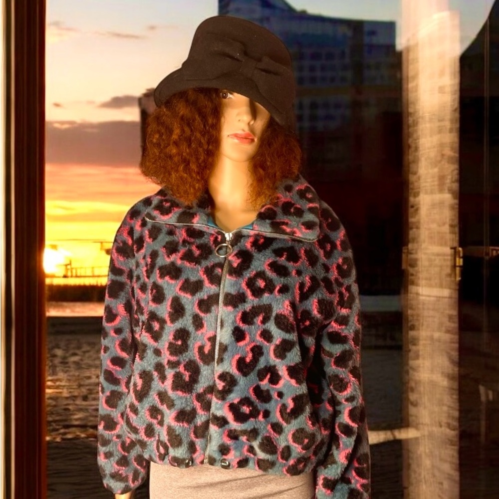 Stylish Leopard Print Jacket